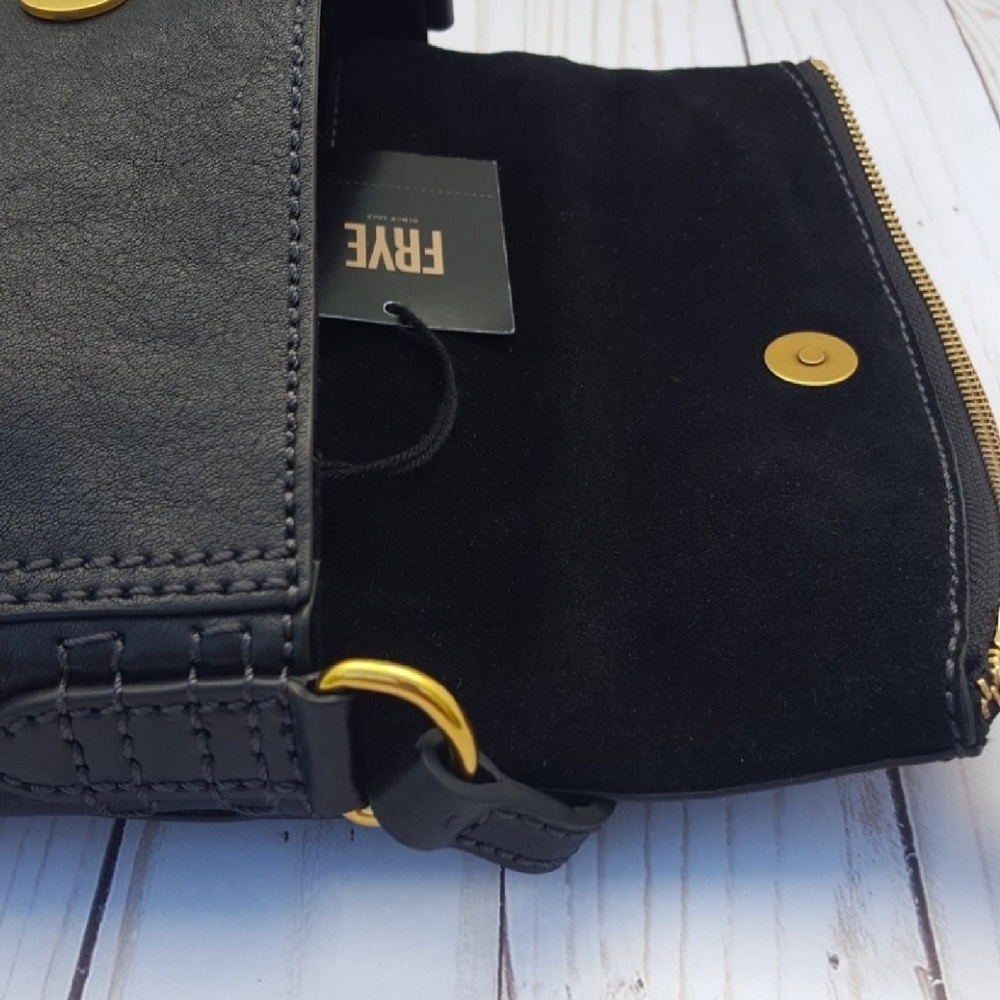 FRYE Crossbody NWT - Picture 5 of 8